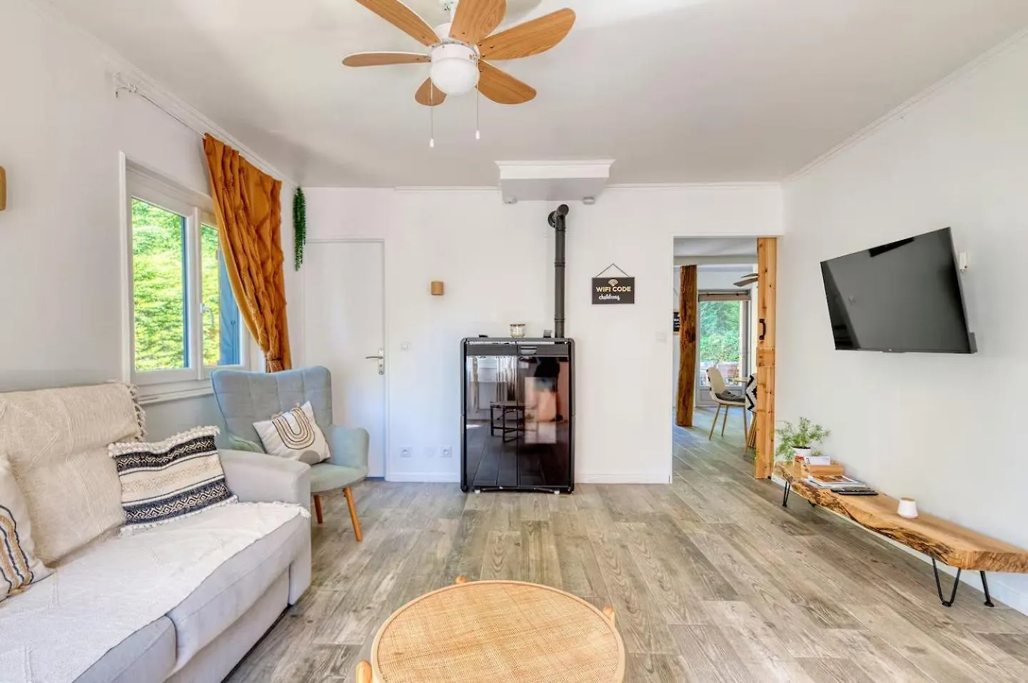 Chalet Cosy En Bordure De Foret Lagnieu France